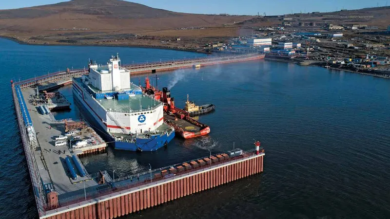 Centrala plutitoare Akademik Lomonosov din Rusia