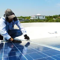 Montaj de panouri fotovoltaice Foto: Pixabay.com