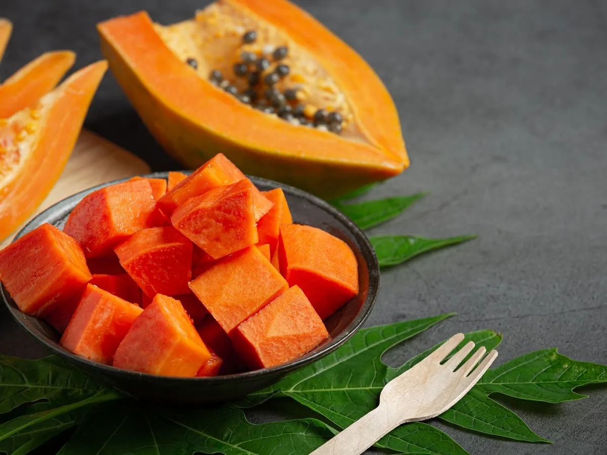 Fructul pe care românii îl mănâncă în vacanță și curăță intestinul. Este plin de vitamine - Foto: Freepik