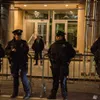 Polițiști americani în fața Park East Synagogue din Manhattan Foto: profimediaimages.ro