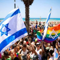 În Israel, cuplurile de homosexuali pot deveni părinţi cu ajutorul unei mame-surogat. / Foto: israeled.org