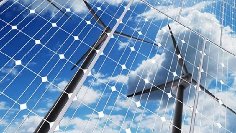 Eoliene și panouri solare - Foto: Ziarul de Iași/ Imagine cu caracter ilustrativ