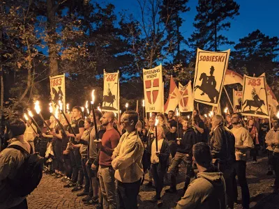 Membri ai grupării de tineret de extremă dreapta Generația Identitate. Foto Getty Images