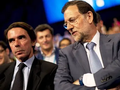 Doi foşti premieri spanioli, Mariano Rajoy şi José Maria Aznar, vor fi audiaţi într-un proces stânjenitor pentru formaţiunea lor, Partidul Popular (PP), şi legat de contabilitatea sa paralelă. / Foto: elimparcial.es