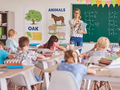 Veste proastă pentru profesorii plătiți cu ora. Le scad veniturile. Ministrul Educației explică - Foto: Freepik.com (Imagine cu rol ilustrativ)