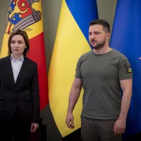 Maia Sandu, preşedintele Republicii Moldova, pi Volodimir Zelenski, preşedintele Ucrainei - Foto: Profimedia Images