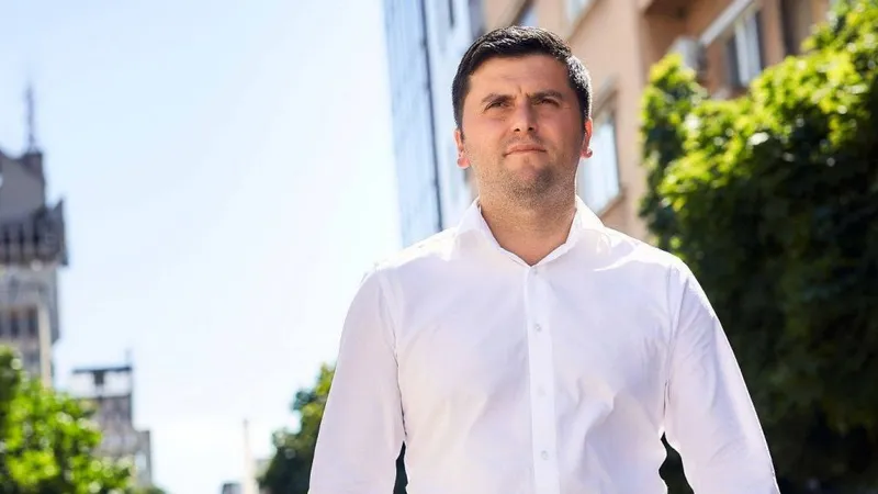 Adrian Cozma (PNL): "Reparăm o nedreptate pentru personalul militar şi poliţişti". E vorba de pensii - Foto: Facebook/Adrian Cozma