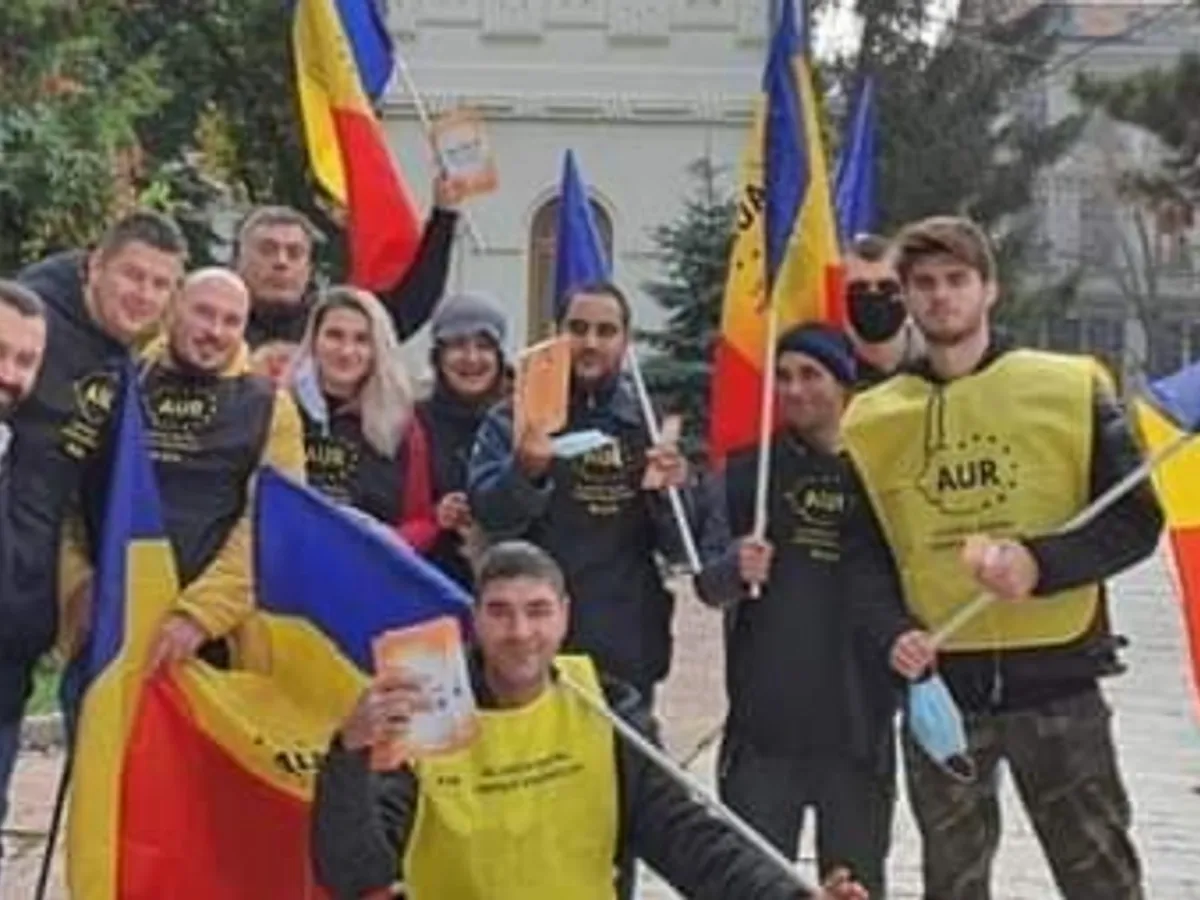 Ciprina Ciubuc (primul din stânga)