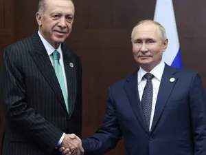 Erdogan l-a informat pe Putin care este poziția Turciei în viitoarele negocieri de pace pentru Ucraina