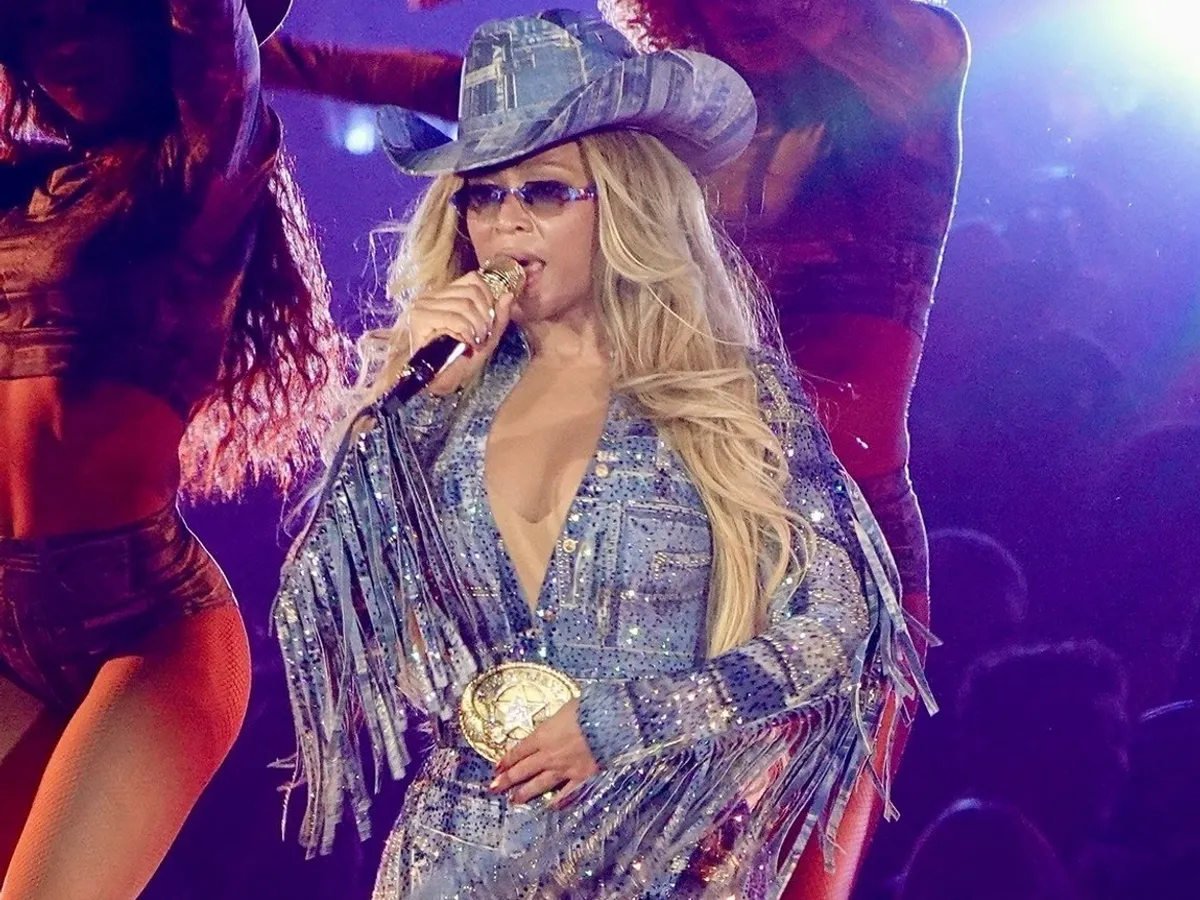 VIDEO Ascultă „Morning Dew (donk)”, noua piesă lansată de Beyoncé! Va fi disponibilă pe reeditarea „B Day”
