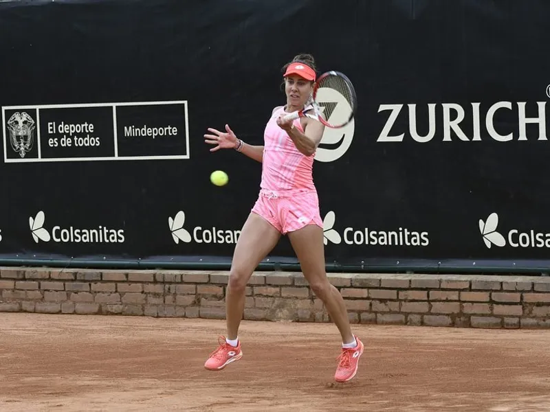 Mihaela Buzărnescu şi Anna-Lena Friedsam s-au calificat în semifinalele turneului de la Bogota. / Foto: tenisite.info