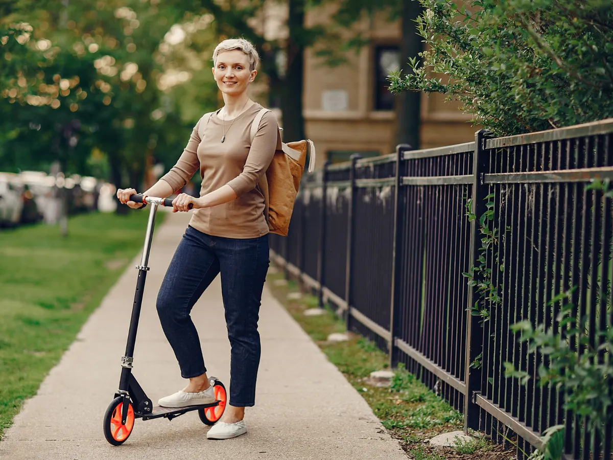 Italia elimină anonimatul pe trotinete: înmatriculare obligatorie din 2026 și amenzi de până la 400 euro