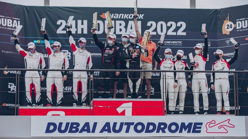O echipă românească scrie istorie în cursele de anduranță: locul 2, în Cursa de 24h din Dubai. / Foto: Willi Motorsport, Facebook