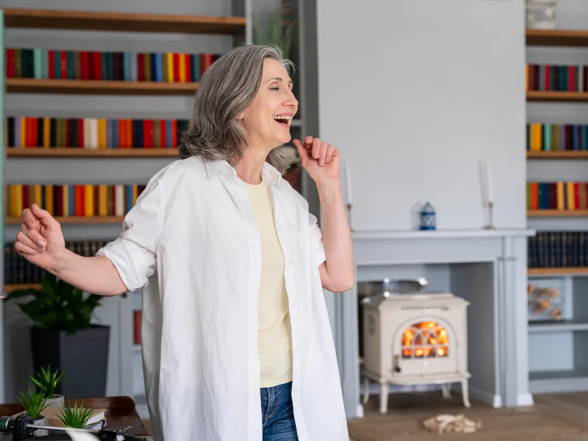 Femeie la pensie - Foto: Freepik