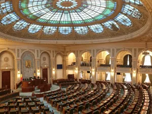 Foto: Astăzi se decide soarta pensiilor speciale Sursa Senatul României