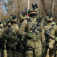 România mai are militari, dar nu mai are meseriași care să facă arme și muniții Foto: INQUAM Photos/George Călin