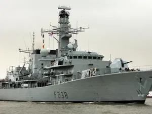 Un submarin rusesc a lovit sonarul unei nave de război britanice în Atlanticul de Nord/FOTO: CNN.com