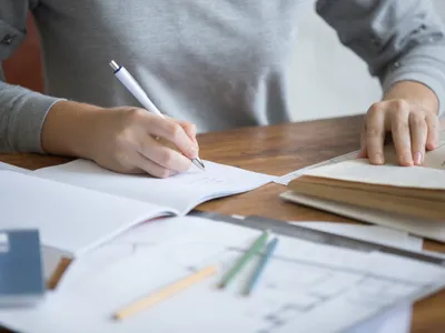 Foto: Profesorii pot afla astăzi notele de la examenul de Titularizare Sursa: Freepik