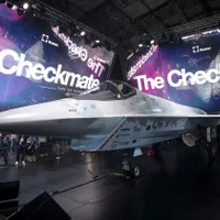 Suhoi „Checkmate”, un avion de vânătoare supersonic modulabil, cu tehnologie AI. / Foto: inceptivemind.com