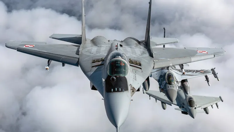 Polonia își modernizează flota de F-16 cu 3.800.000.000$. Ce poate face România cu avioanele ei - Foto: Profimedia Images