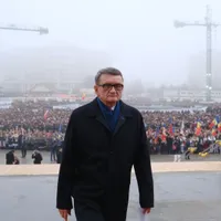 Victor Ciorbea a fost huiduit la Catedrala Mântuirii Neamului. Foto Inquam Photos/Raul Stef
