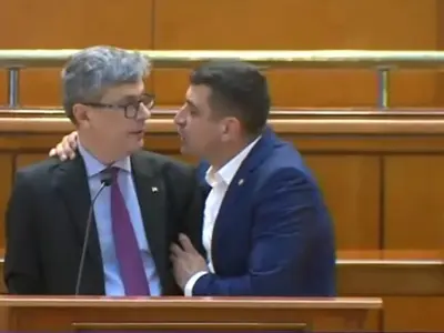 Virgil Popescu a fost agresat de George Simion în plenul Parlamentului