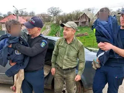 Pădurarul care le-a găsit pe fetele dispărute din Mureș a fost premiat. „Sunt mândru că le-am salvat” - Foto: MAI