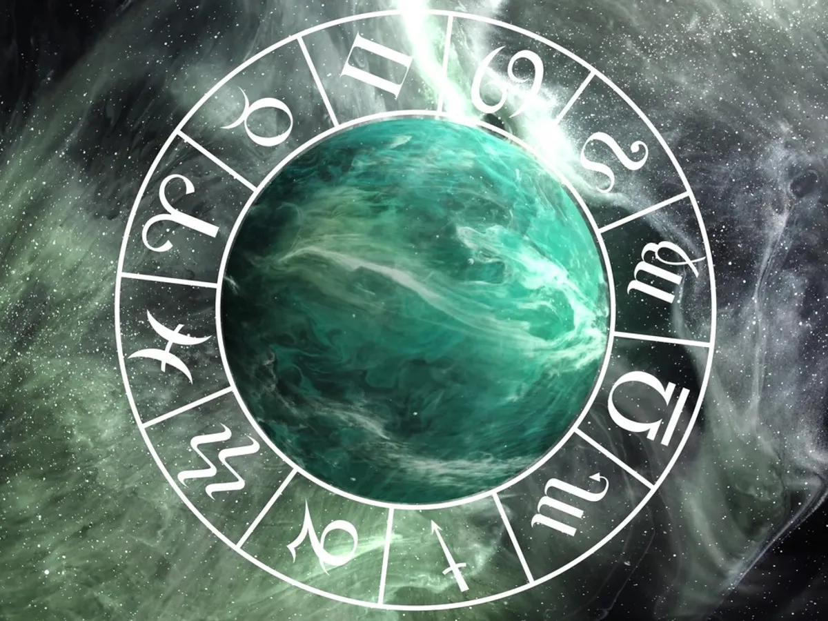 HOROSCOP 20 NOIEMBRIE Luna în Leu aduce noroc la bani Scorpionilor. Capricornii, sentimente ascunse - Foto: Profimedia Images (Imagine cu rol ilustrativ)