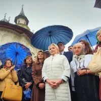 La Iași, Viorica Dăncilă n-a mai avut parte de primirea politicoasă, de la Putna Foto: Facebook