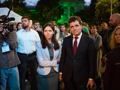 Partenera lui Nicușor Dan se chinuie cu cumpărăturile din cauza SPP
