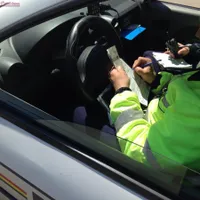Se scumpește punctul de amendă. Amenzi usturătoare pentru nepurtarea centurii sau vorbit la telefon - Foto: Botosani news / imagine cu caracter ilustrativ