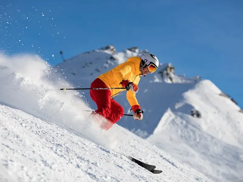 Pasionat de schi? Skipass-ul la Șureanu, „Poarta Raiului”, mai scump ca în Franța, Andorra, Austria - Foto: pexels.com/Volker Meyer - Imagine cu rol ilustrativ