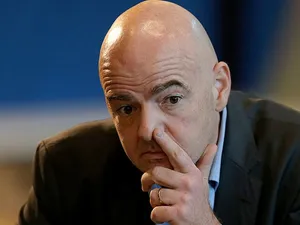 Gianni Infantino, şeful FIFA, a cerut fie pe ecrane cel puţin o dată, la fiecare meci de la CM Qatar - Foto: Doha Stadium Plus Qatar