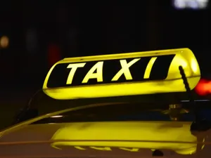 Taximetristul care ar fi înșelat un turist străin a fost reținut. A cerut 400 de euro pe o cursă - Foto: Arhivă (imagine cu rol ilustrativ)