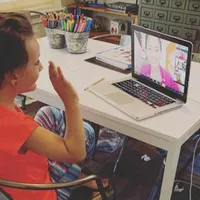 PSD vrea Netflix educațional deși stăm de 10 ani fără biblioteca virtuală și cu școli cu WC în curte / Cool Mom tech