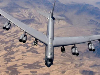 CONFLICT Bombardiere SUA, escortate de avioane japoneze. Coreea de Nord etalează 50 focoase nucleare - FOTO: hU.S. Air Force photo by Master Sgt. Lance Cheung