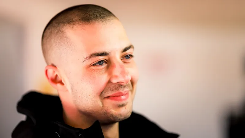Un român scrie istorie. Ia startul la Le Mans 24h. Cine este? Tatăl, avere de 1.600.000.000 - Foto: Facebook/Akkodis ASP Team