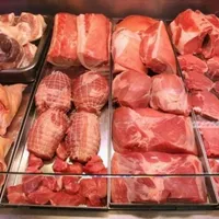 Sărbători cu surprize? “În ianuarie cumpăram cu 10,5 lei kg carcasă, acum iau cu 16 lei” - Foto: Ziarul de Iași