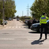 Populația a fost evacută din zona în care a căzut drona - FOTO Inquam Photos