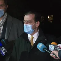 Ludovic Orban, alături de premierul propus de PNL, USR și UDMR, și co-liderul USRPLUS, Dan Barna. Sursa foto: Facebook PNL