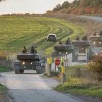 Peskov: „Tancurile britanice nu vor putea schimba situația de pe teren. Vor arde ca și restul” - FOTO: Profimedia
