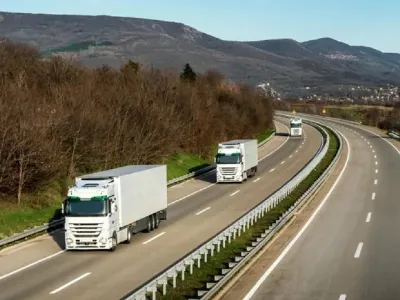 Camioane pe autostradă - Foto: Freepik (Imagine cu rol ilustrativ)