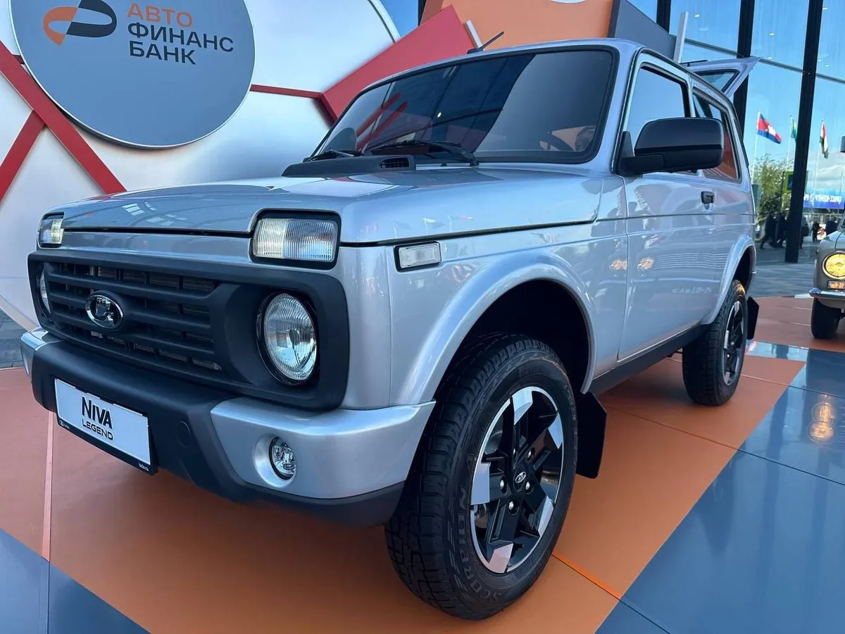 Lada Niva - Foto: X / @TheDeadDistrict