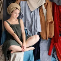 Amendă de 60.000 de lei pentru românii care au haine vechi și nu respectă o regulă. UE impune asta - Foto: Freepik.com (rol ilustrativ)