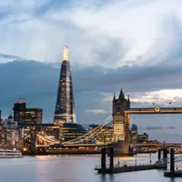 Londra impune sancţiuni împotriva a cinci străini implicaţi în fapte grave de corupţie / Agoda