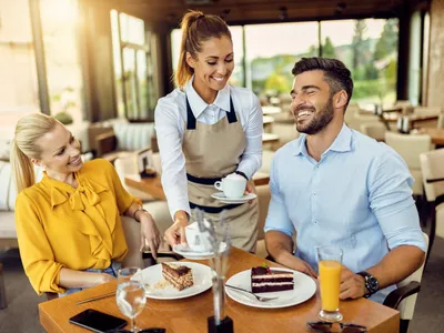 Guvernul menține TVA redus de 11% pentru HoReCa și în anul viitor, potrivit surselor guvernamentale - Foto: Freepik (Imagine cu rol ilustrativ)