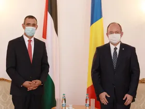 Ministrul Afacerilor Externe, Bogdan Aurescu, l-a primit, joi, în vizită de rămas bun pe ambasadorul Palestinei, Fuad Kokaly. / Foto: MAE, Facebook