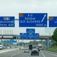 Vacanță cu mașina în Portugalia? Atenție, pe autostrăzi! 50 € amendă, dacă nu faci acest lucru - Foto: Profimedia Images