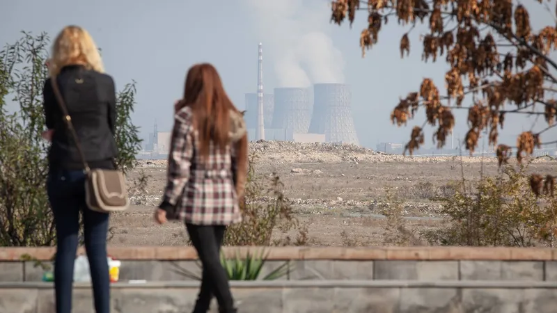 Pericol nuclear major! O centrală din epoca sovietică, în stare precară. E la 1.300 km de România - Foto: Profimedia Images