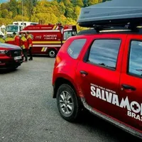 Intervenție rapidă a salvamontiștilor după ce o tânără s-a lovit la picior, în Bucegi. În ce stare e - Foto: Salvamont Brasov